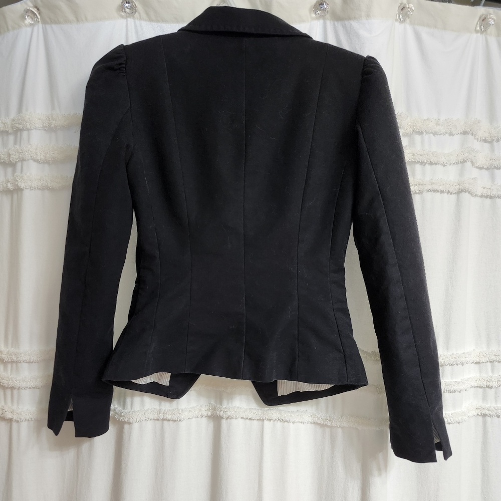 H&M Adorable Black blazer. Size 4. - Picture 7 of 8